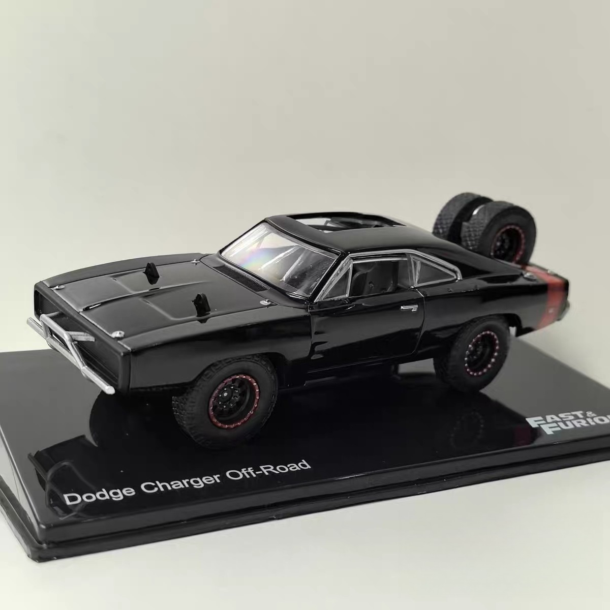 Car Charger - Модель автомобиля из сплава Diecast DEA