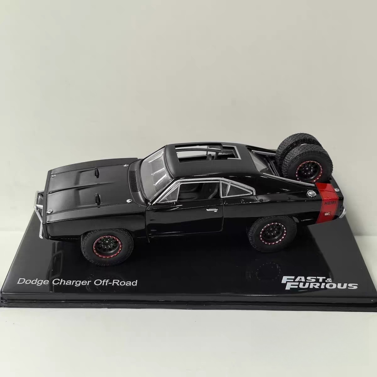 Модель автомобиля из сплава Di – обзор и цена Car Charger